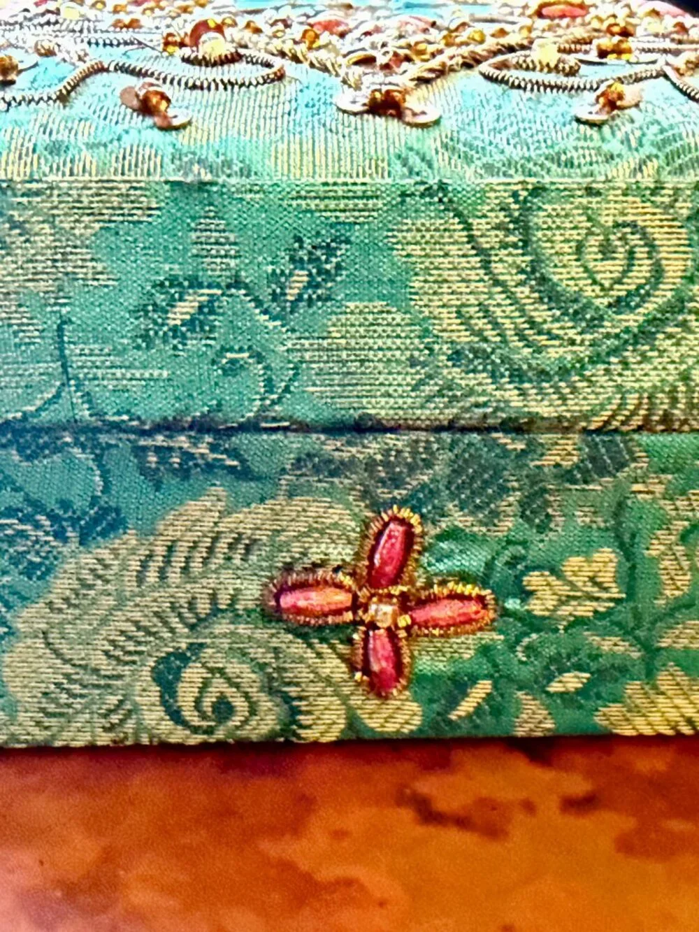Turquoise Beaded Embroidered Jewelry Box Mirror Trinket Case 7.5 x 5 x 2.5
